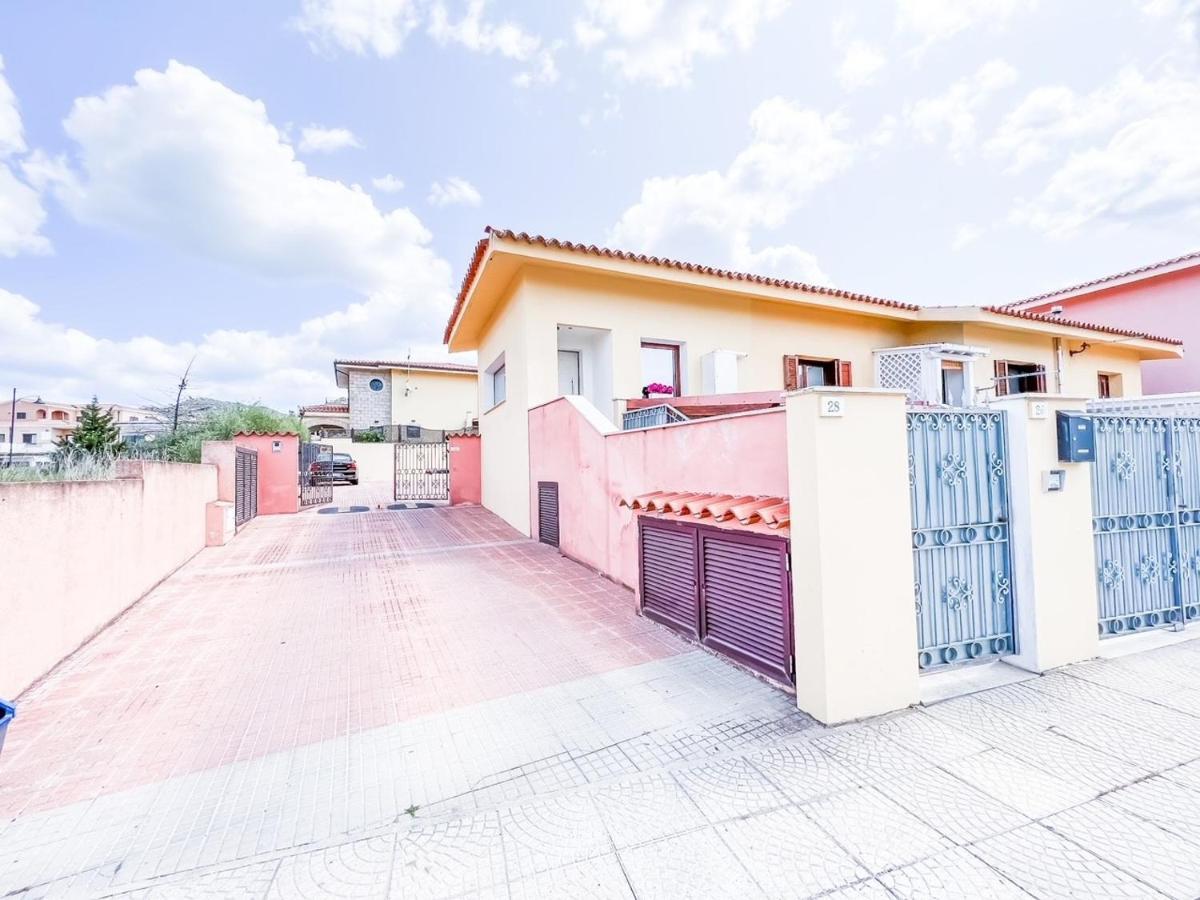 Atene 12 Olbia Exterior photo